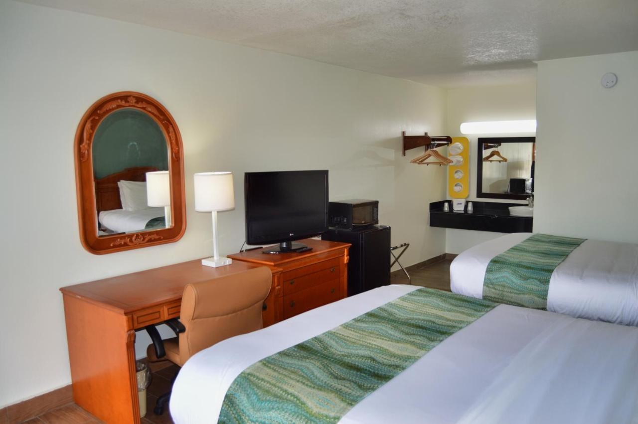 Days Inn By Wyndham Hardeeville Near Hilton Head Exterior foto