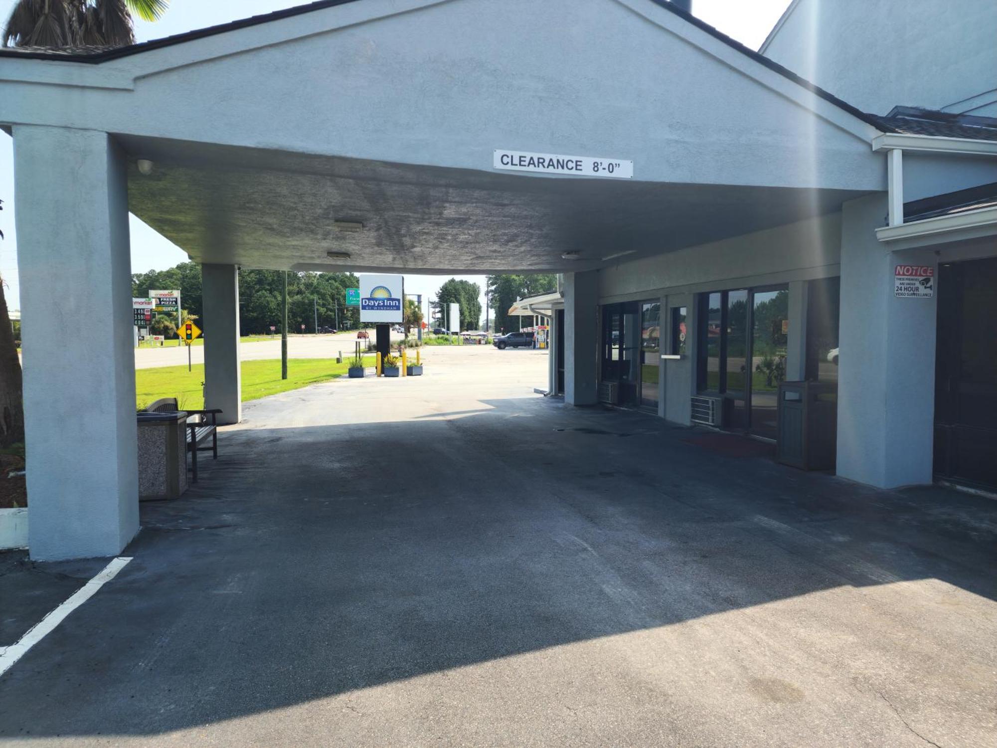 Days Inn By Wyndham Hardeeville Near Hilton Head Exterior foto