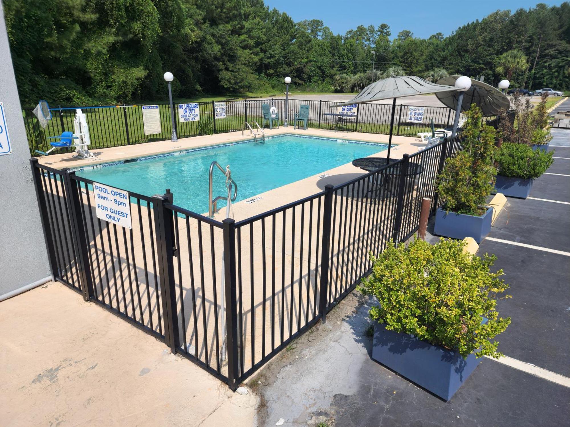 Days Inn By Wyndham Hardeeville Near Hilton Head Exterior foto