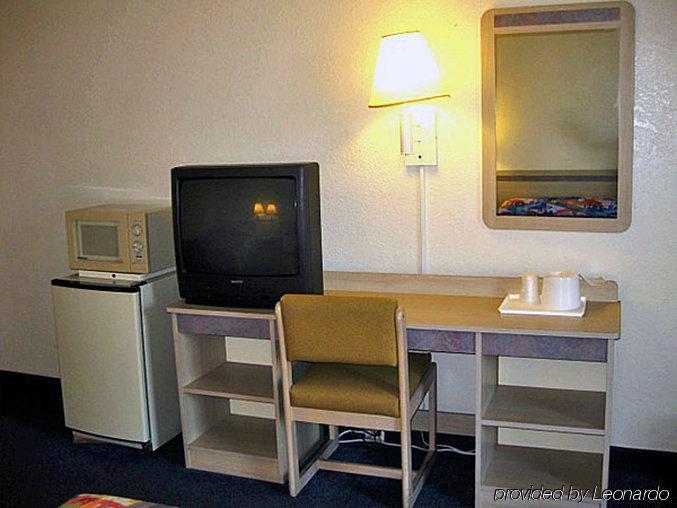 Days Inn By Wyndham Hardeeville Near Hilton Head Exterior foto